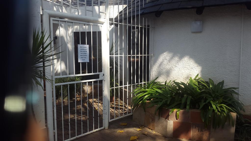 Rosebank Lodge & Backpacker Johannesburg Kültér fotó